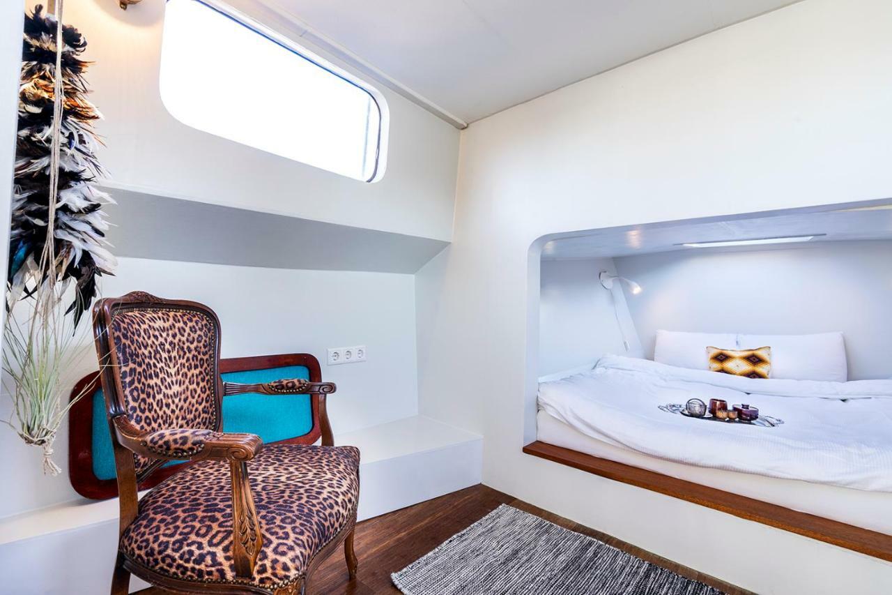 Asile Flottant Hotel อัมสเตอร์ดัม ภายนอก รูปภาพ