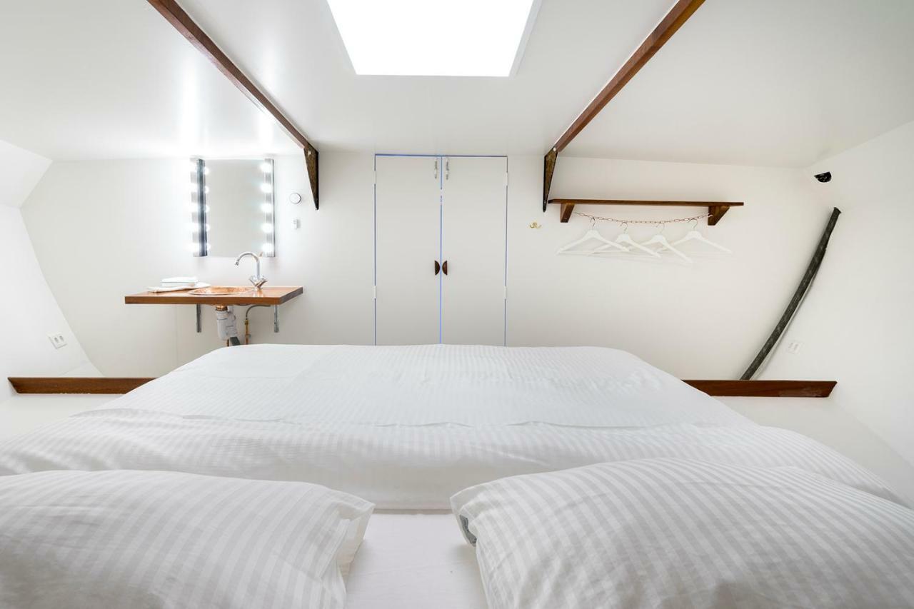 Asile Flottant Hotel อัมสเตอร์ดัม ภายนอก รูปภาพ