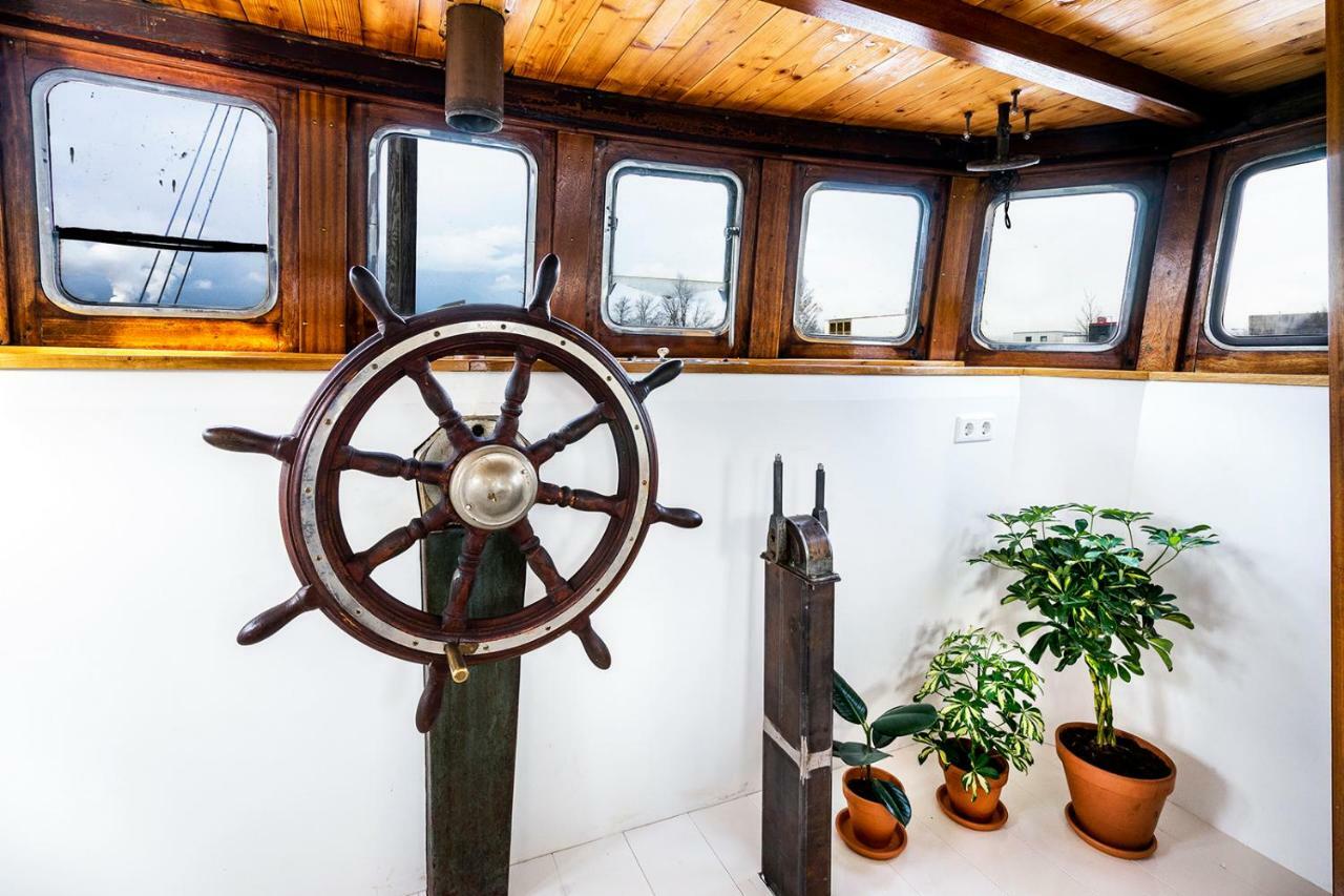 Asile Flottant Hotel อัมสเตอร์ดัม ภายนอก รูปภาพ